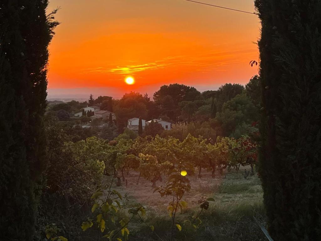 Les Deux Tilleuls Sablet Bagian luar foto